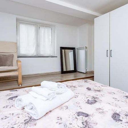 Apartment Adorno 2 - Affitti Brevi Italia Genova Esterno foto