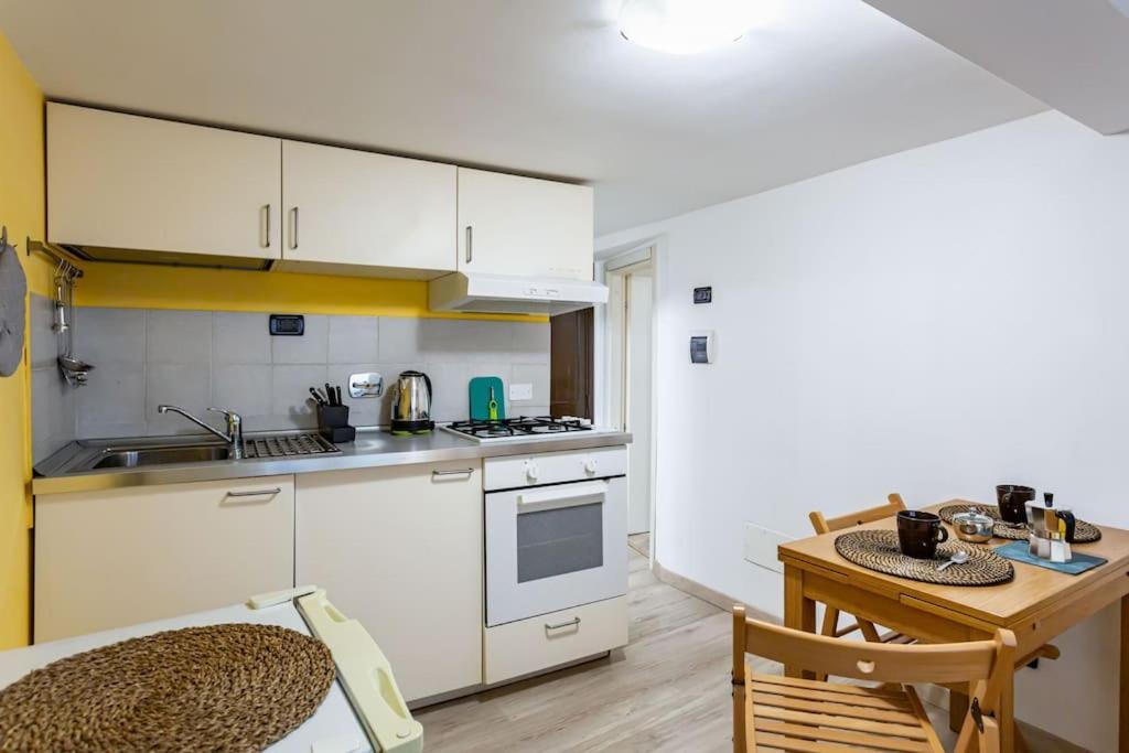 Apartment Adorno 2 - Affitti Brevi Italia Genova Esterno foto