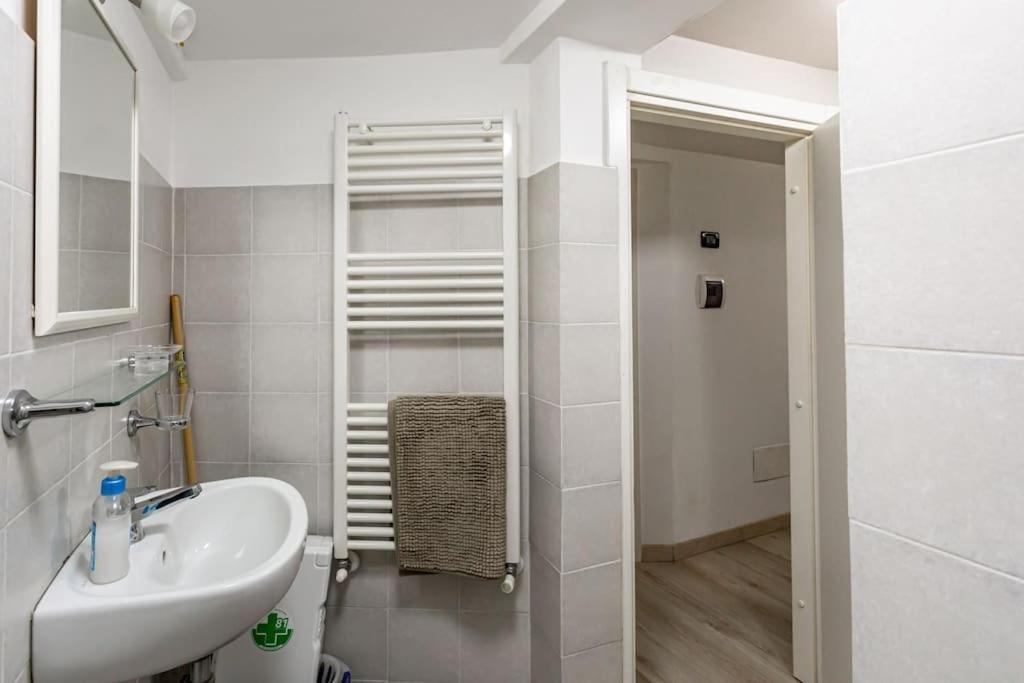 Apartment Adorno 2 - Affitti Brevi Italia Genova Esterno foto